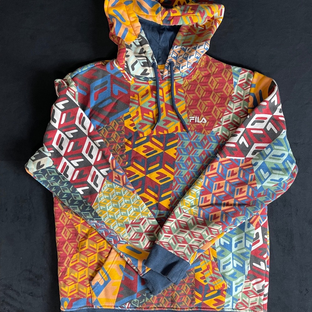 FILA GEOMETRIC PATTERN HOODIE SIZE MEDIUM